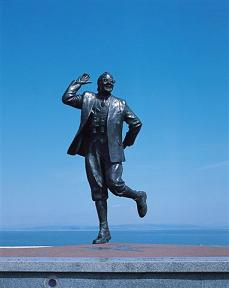 Eric Morecambe Statue on Morecambe Promenade